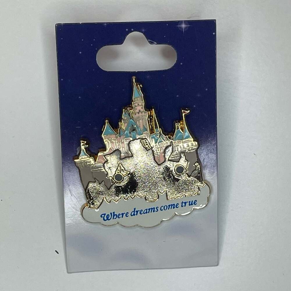 Disney‎ Parks 2007 Where Dreams Come True Cinderella Castle Pin